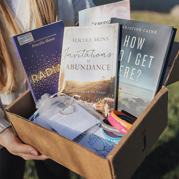 Womens Box – Love Jesus